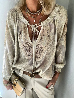 LILI - EINZIGARTIGE BLUSE MIT SPITZEN DETAILS