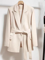Lola - eleganter damenblazer